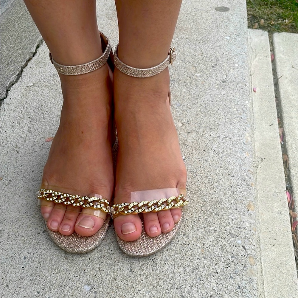 Elegant Gold Chain Strap Sandals